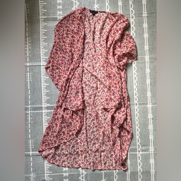 American Eagle Outfitters Tops - Women’s American Eagle Outfitters sheer top, Size M